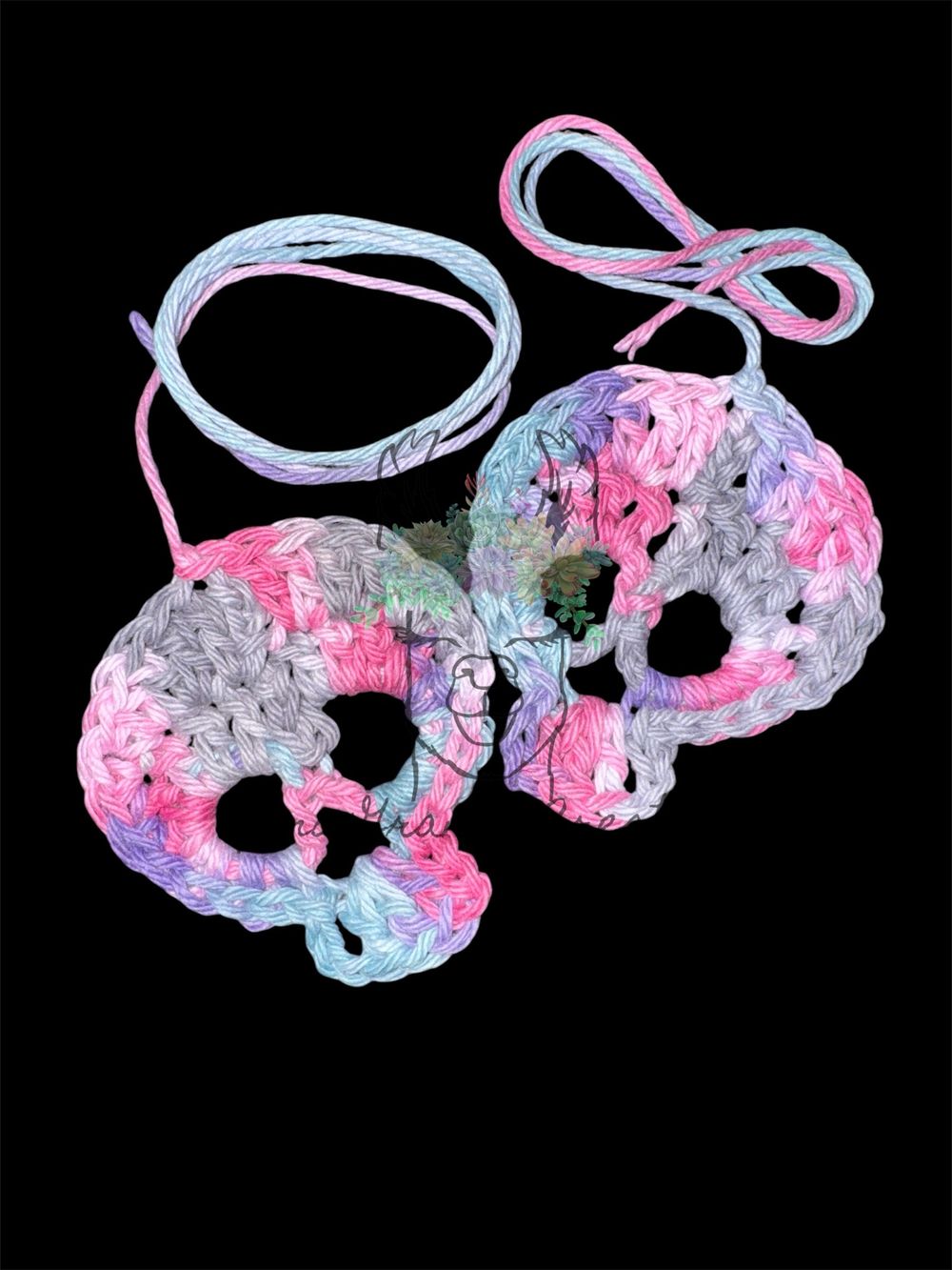 A Pair of Crocheted Skulls- Fondant